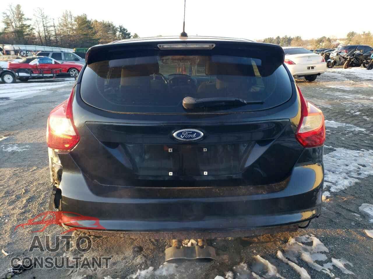 FORD FOCUS 2014 - 1FADP3L99EL166778