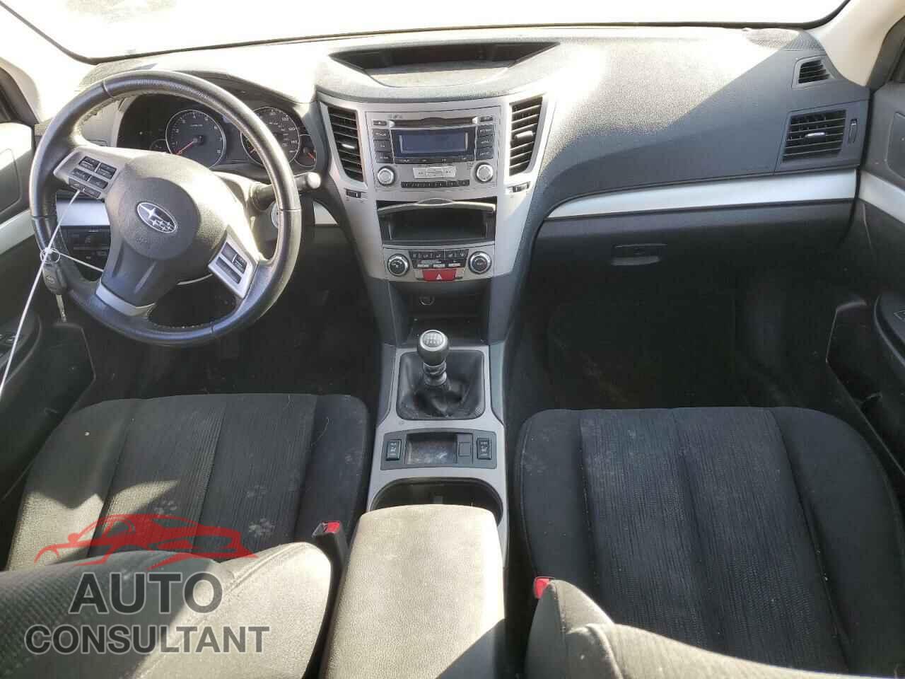 SUBARU LEGACY 2013 - 4S4BRBCC3D1235200