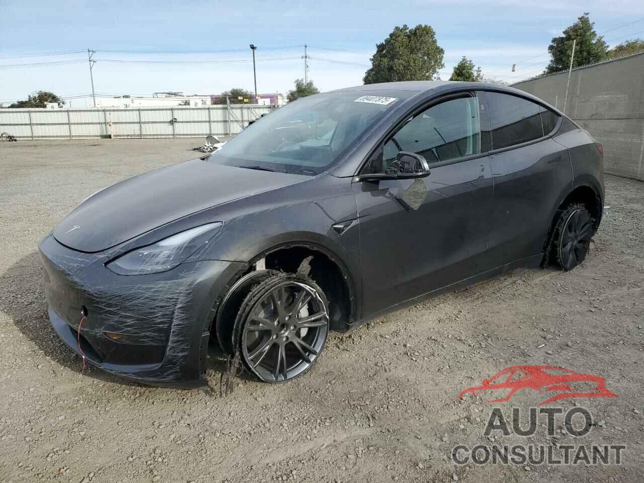 TESLA MODEL Y 2024 - 7SAYGDED7RF114483