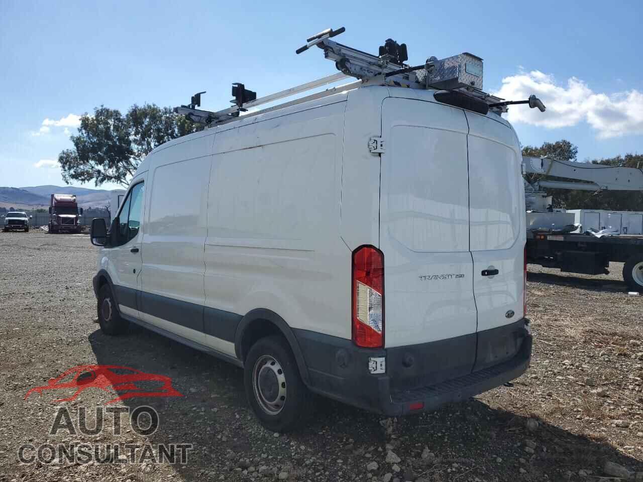 FORD TRANSIT 2019 - 1FTYR2CM0KKA39911