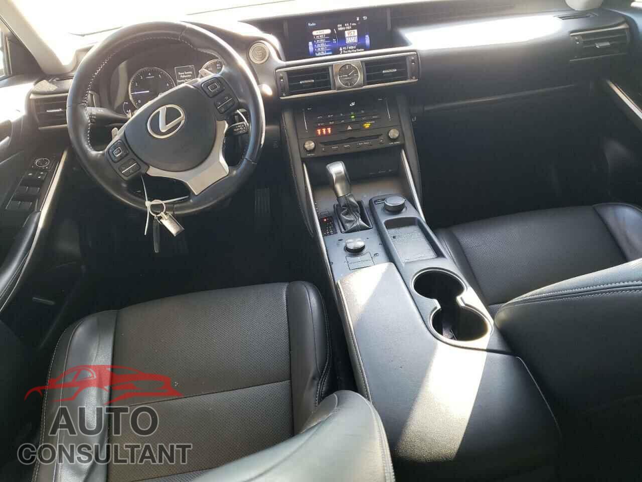 LEXUS IS 2017 - JTHBA1D24H5049724