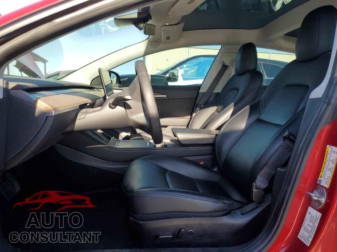 TESLA MODEL 3 2021 - 5YJ3E1EB1MF983583