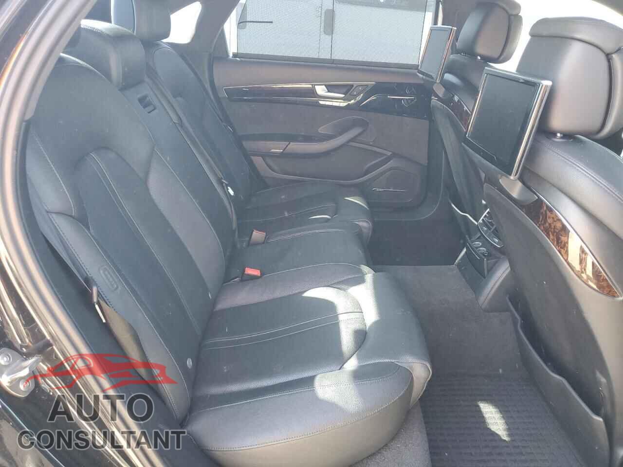 AUDI A8 2012 - WAURVAFD9CN029011