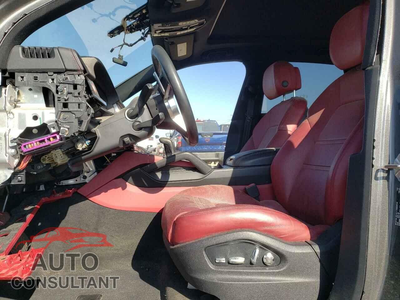 PORSCHE CAYENNE 2019 - WP1AA2AY6KDA09099