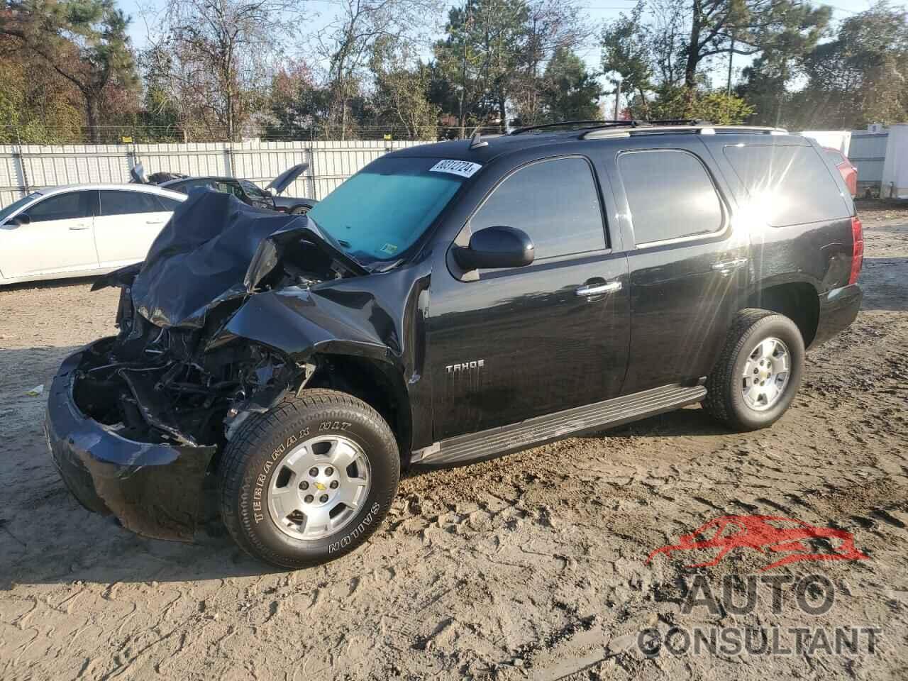 CHEVROLET TAHOE 2011 - 1GNSKAE03BR355512