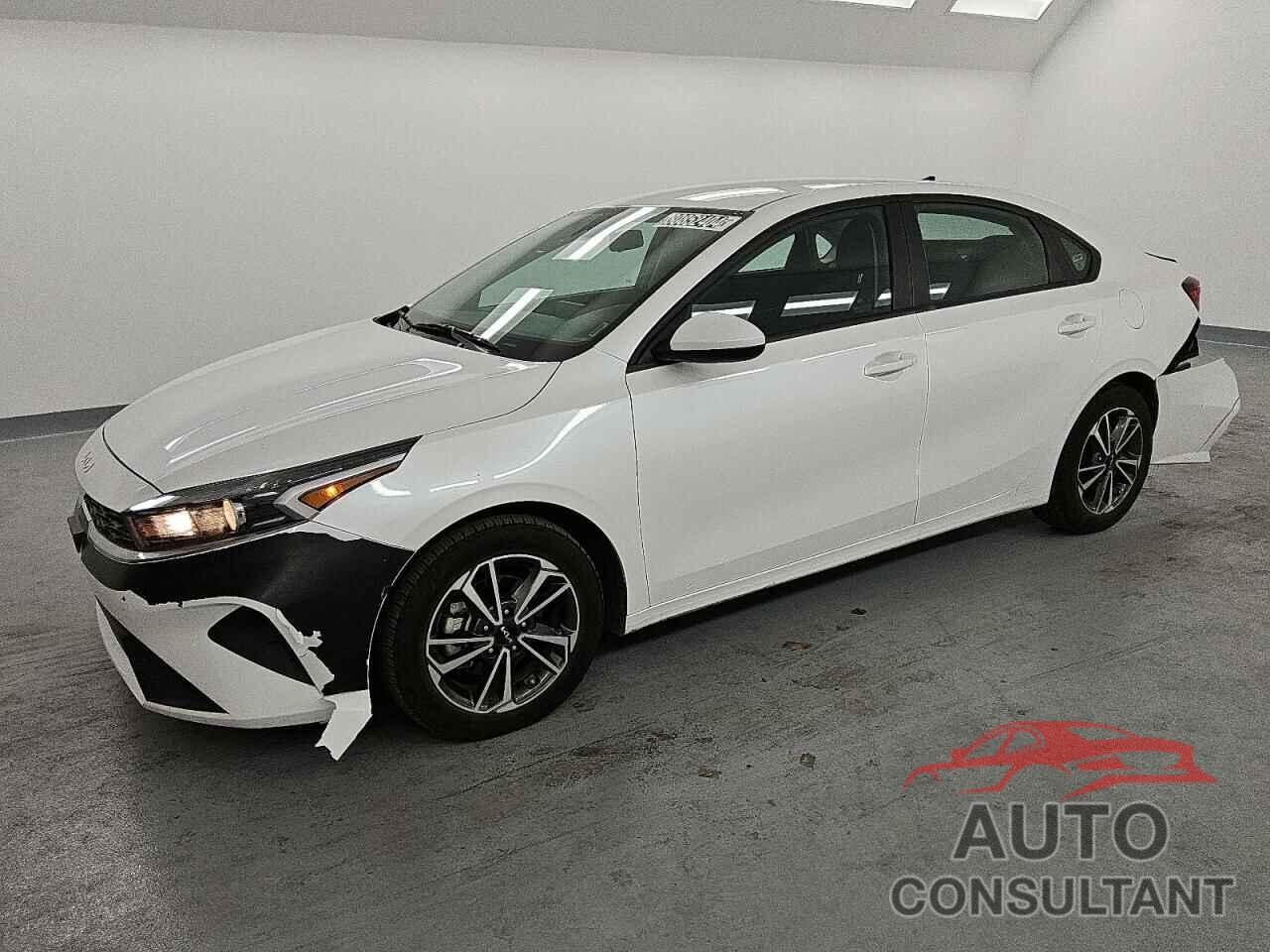 KIA FORTE 2023 - 3KPF24AD0PE567341