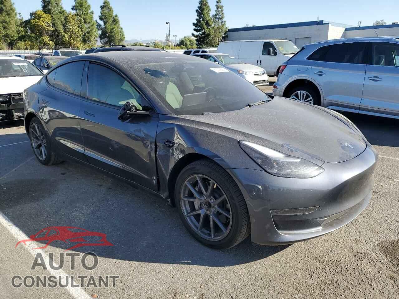 TESLA MODEL 3 2022 - 5YJ3E1EA5NF330327