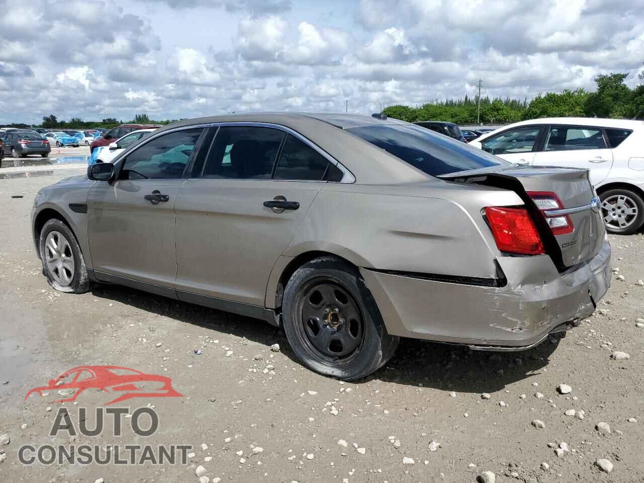 FORD TAURUS 2015 - 1FAHP2L84FG162134