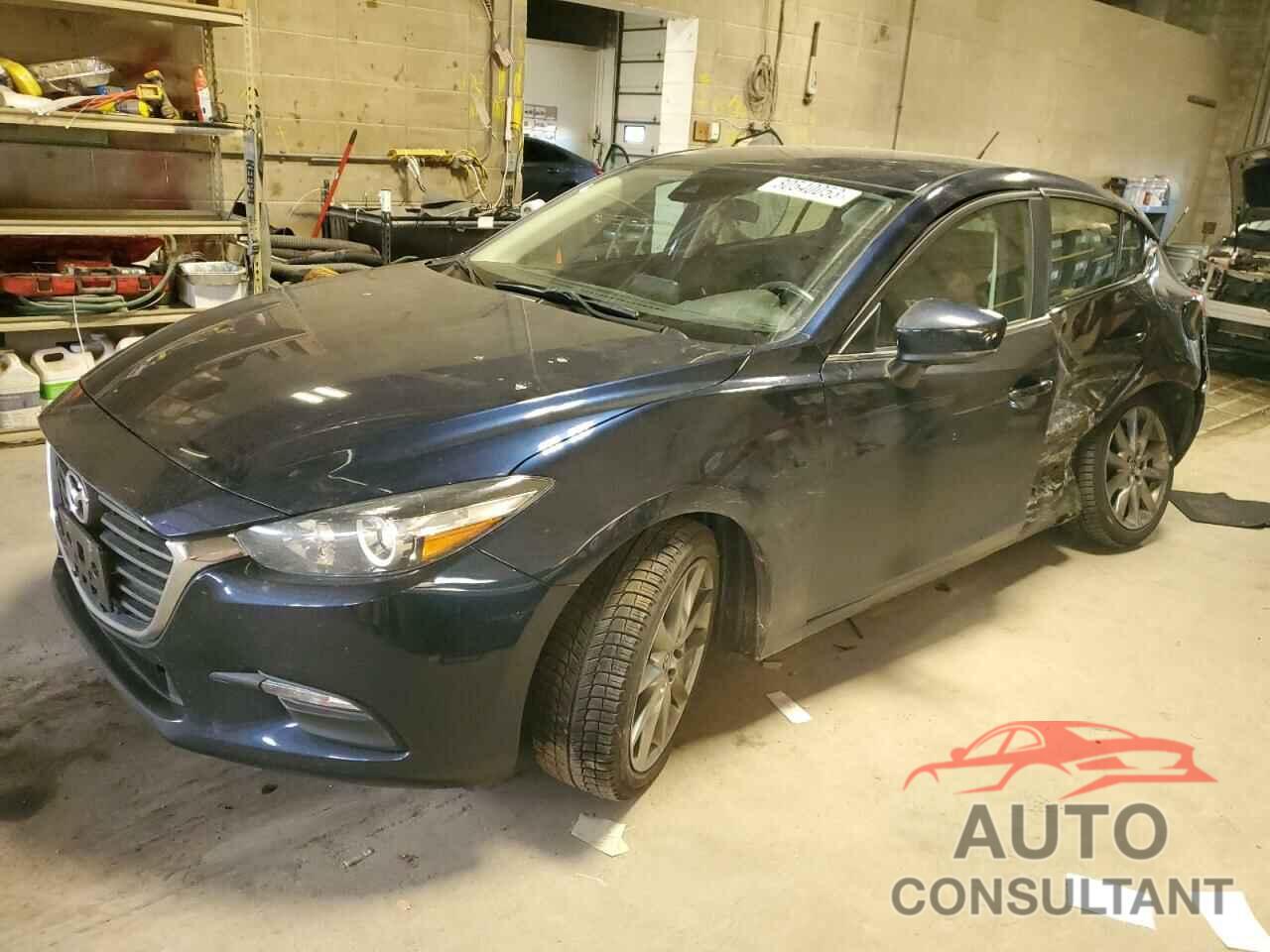 MAZDA 3 2018 - 3MZBN1L36JM253017