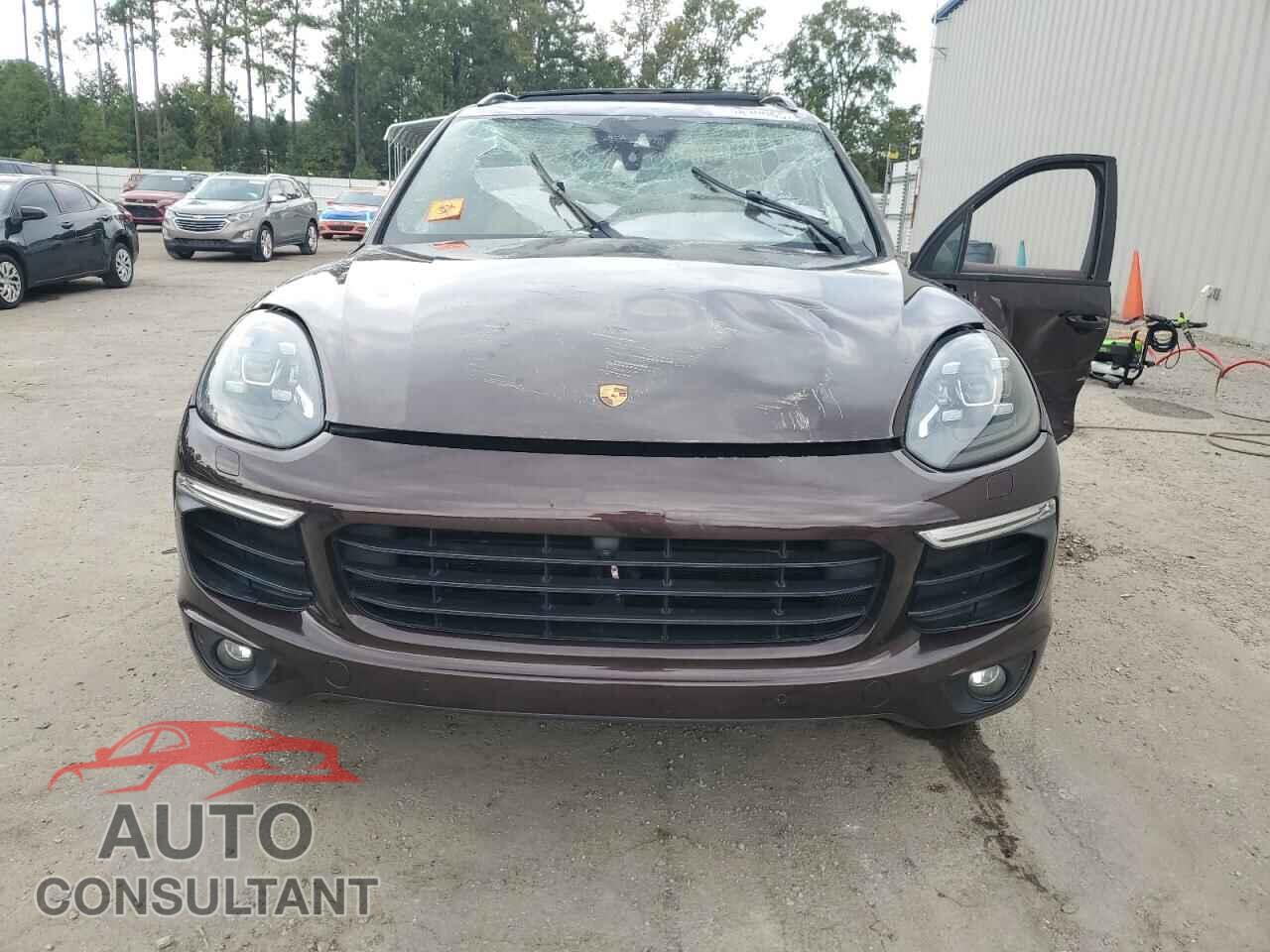 PORSCHE CAYENNE 2017 - WP1AA2A22HKA84964