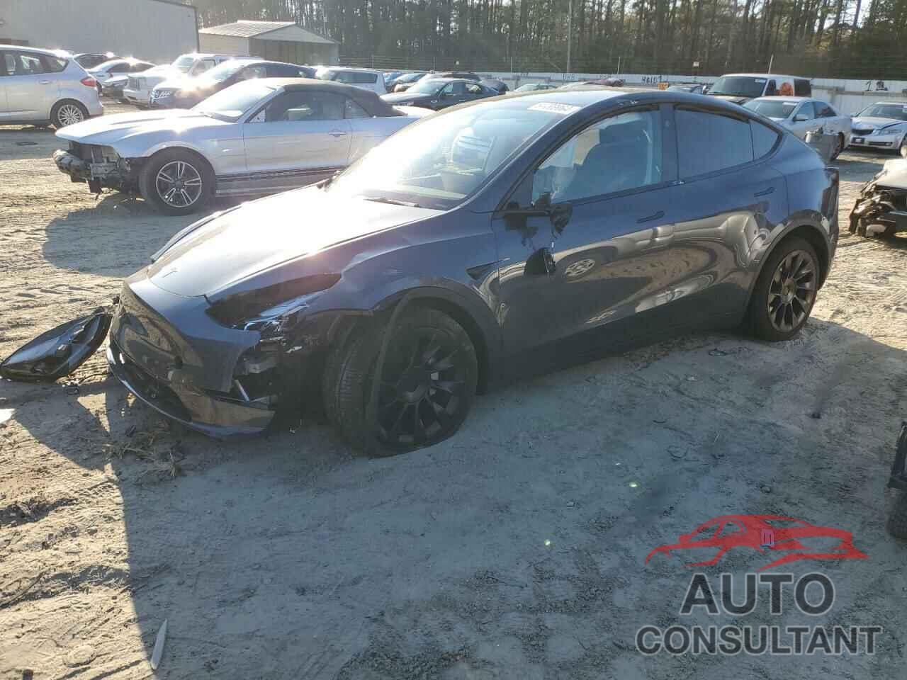 TESLA MODEL Y 2023 - 7SAYGDED8PF957265