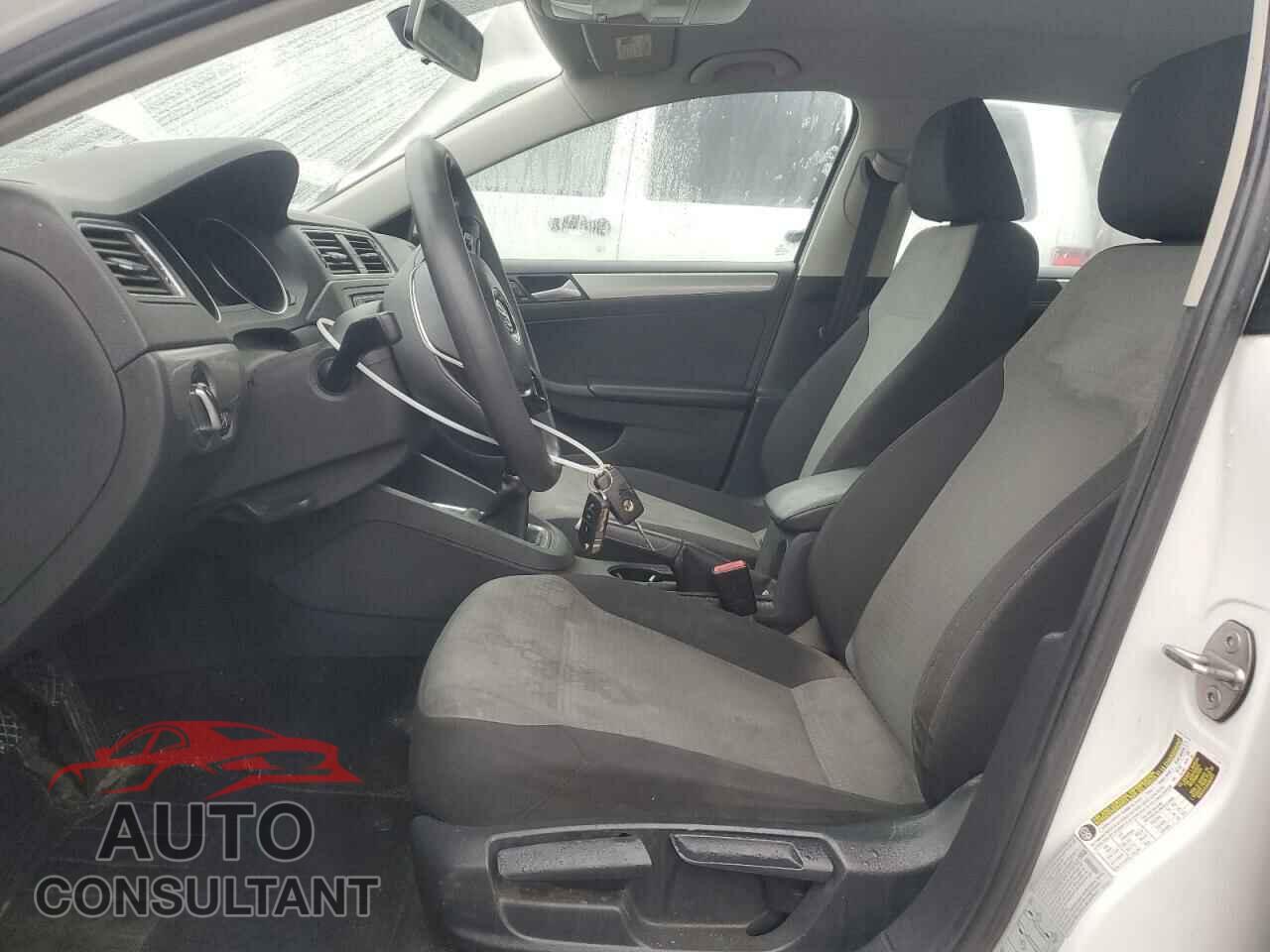 VOLKSWAGEN JETTA 2017 - 3VW167AJ5HM350586