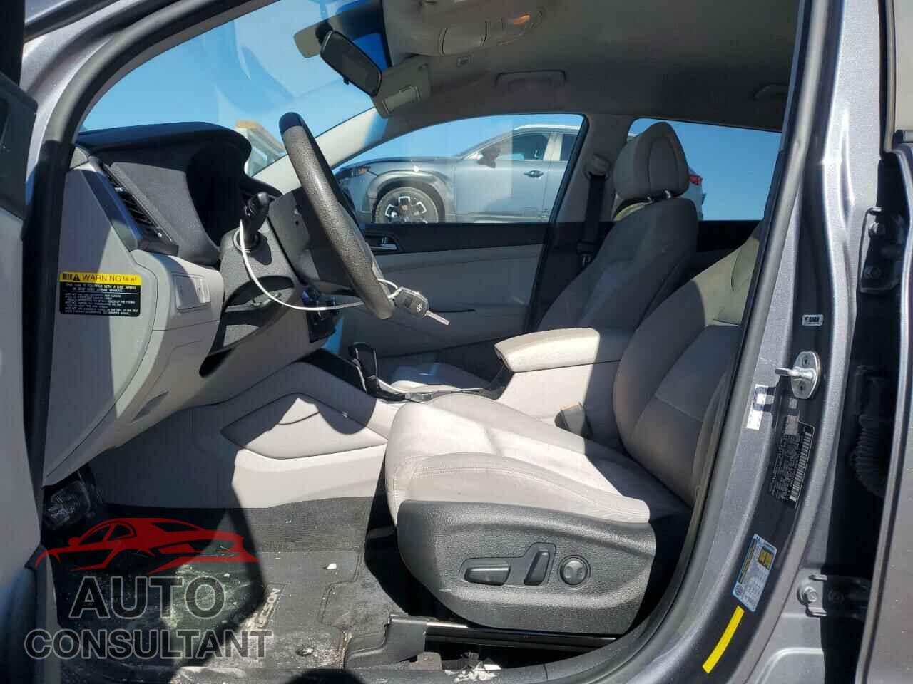 HYUNDAI TUCSON 2017 - KM8J33A43HU479111