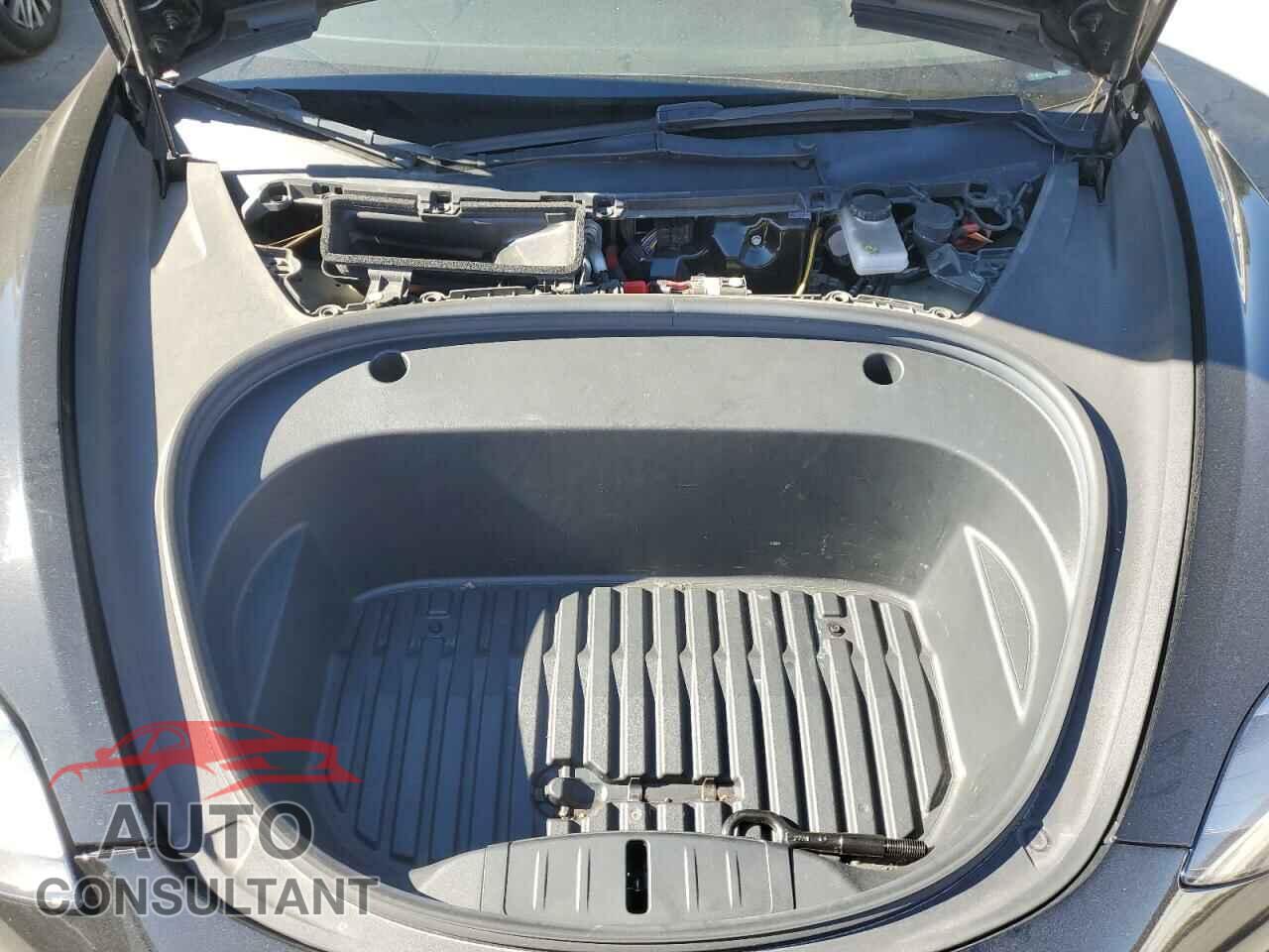 TESLA MODEL 3 2022 - 5YJ3E1EA2NF290899