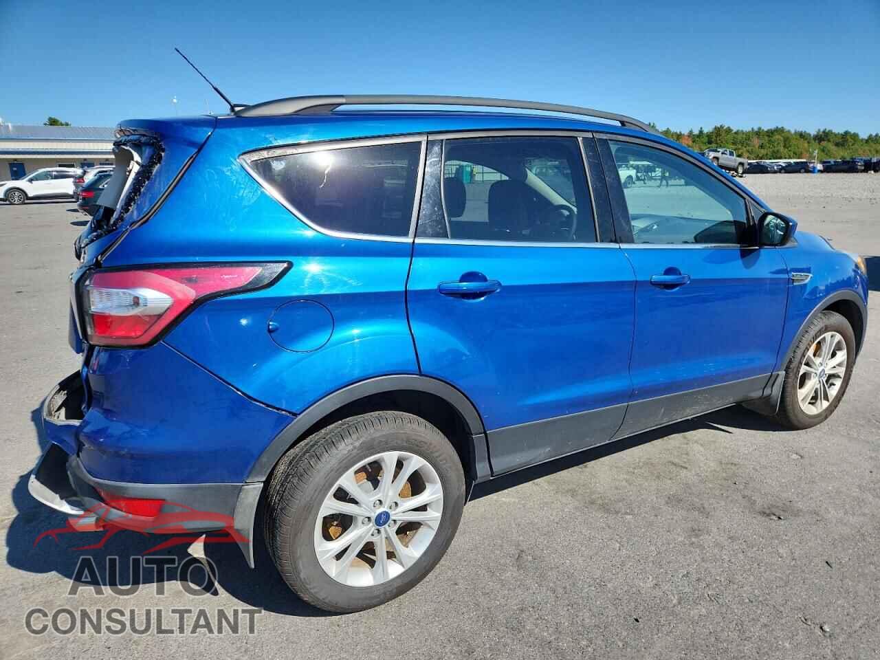 FORD ESCAPE 2017 - 1FMCU9G90HUD97493