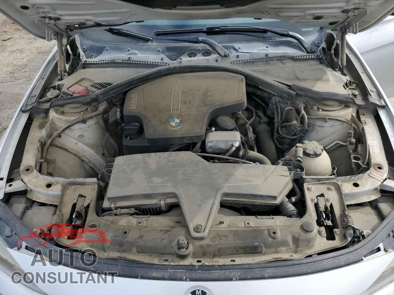 BMW 3 SERIES 2013 - WBA3C1C5XDF444150