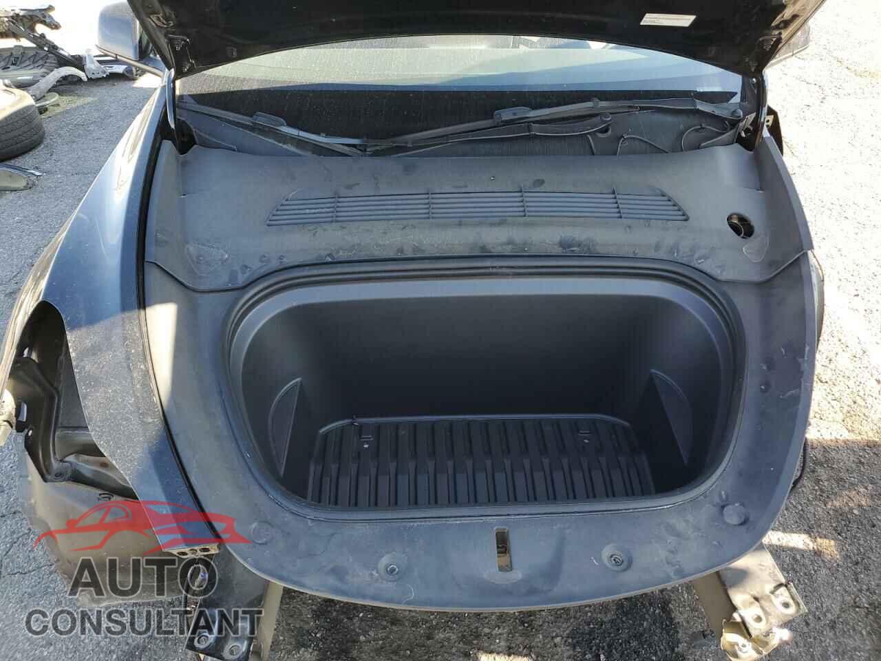 TESLA MODEL Y 2023 - 7SAYGDEEXPA060227
