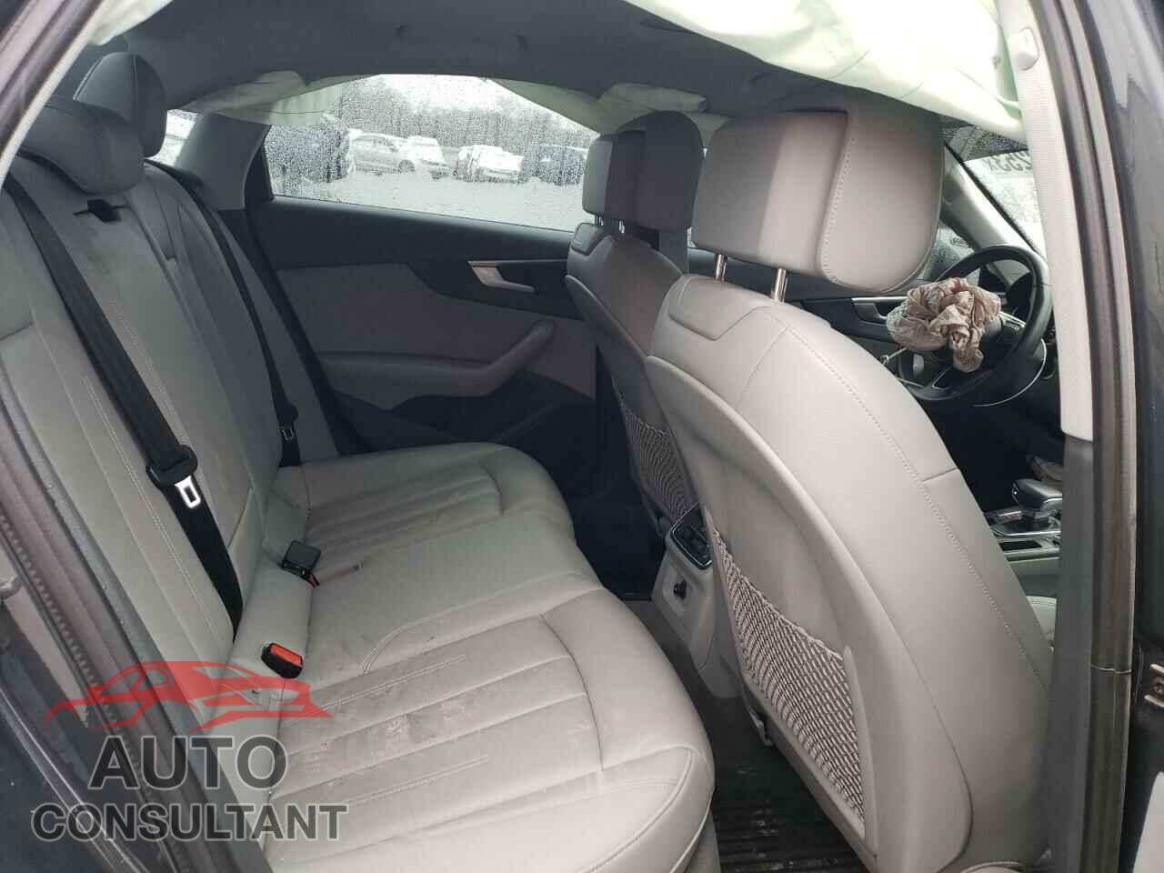 AUDI A4 2018 - WAUENAF47JA016258