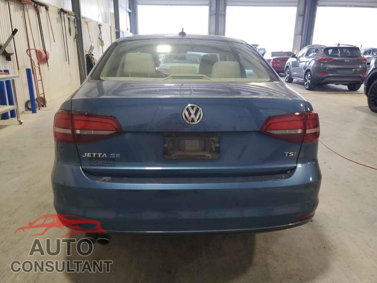 VOLKSWAGEN JETTA 2018 - 3VWDB7AJ1JM222554