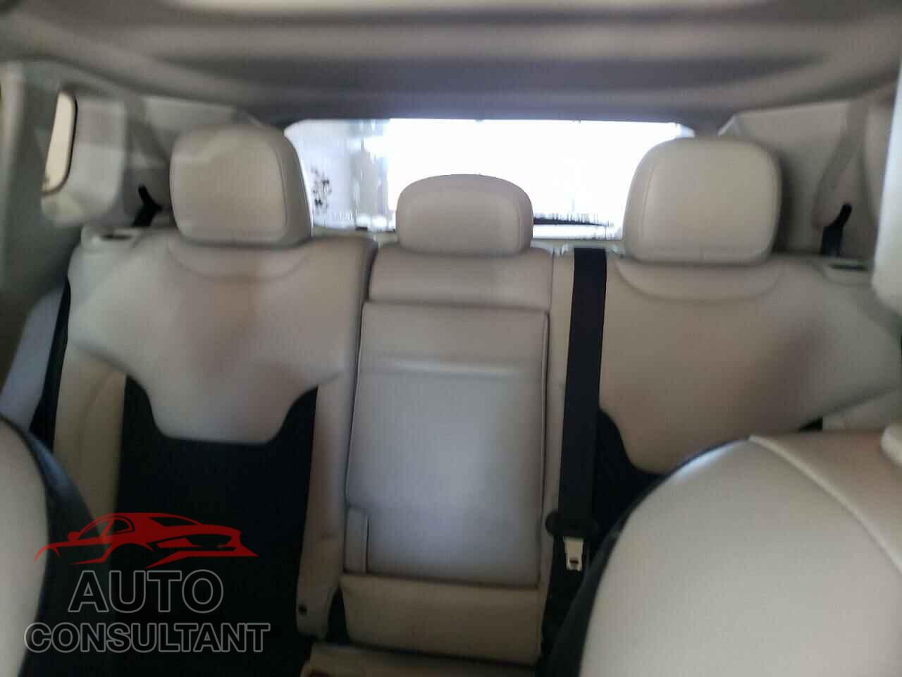 JEEP COMPASS 2018 - 3C4NJDBB0JT435016