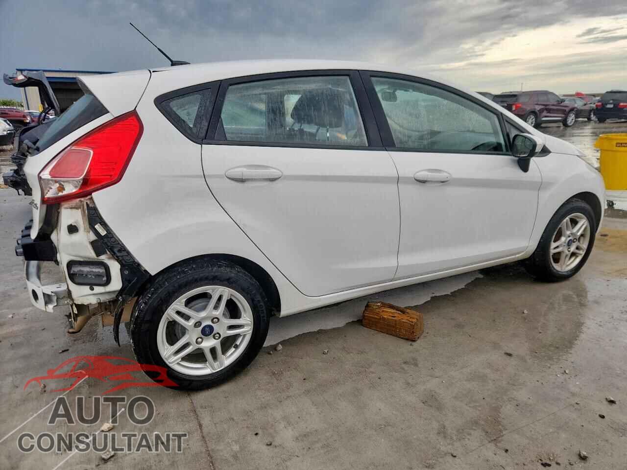 FORD FIESTA 2017 - 3FADP4EJ3HM129306