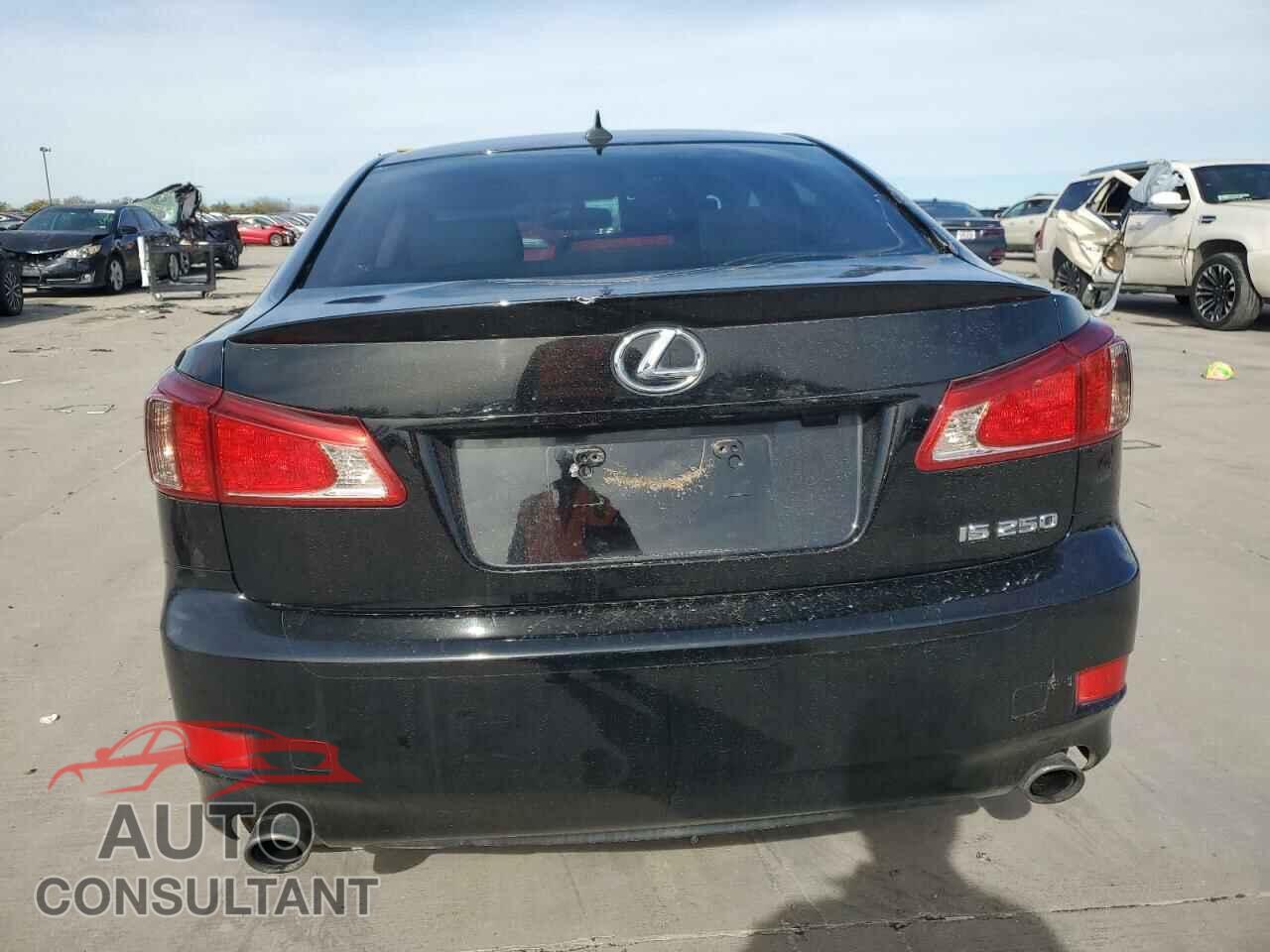 LEXUS IS 2011 - JTHBF5C29B2100508