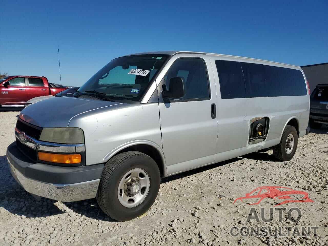 CHEVROLET EXPRESS 2011 - 1GAZG1FGXB1161443