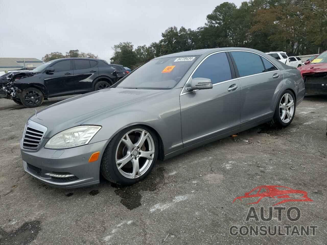 MERCEDES-BENZ S-CLASS 2013 - WDDNG7DB2DA510300