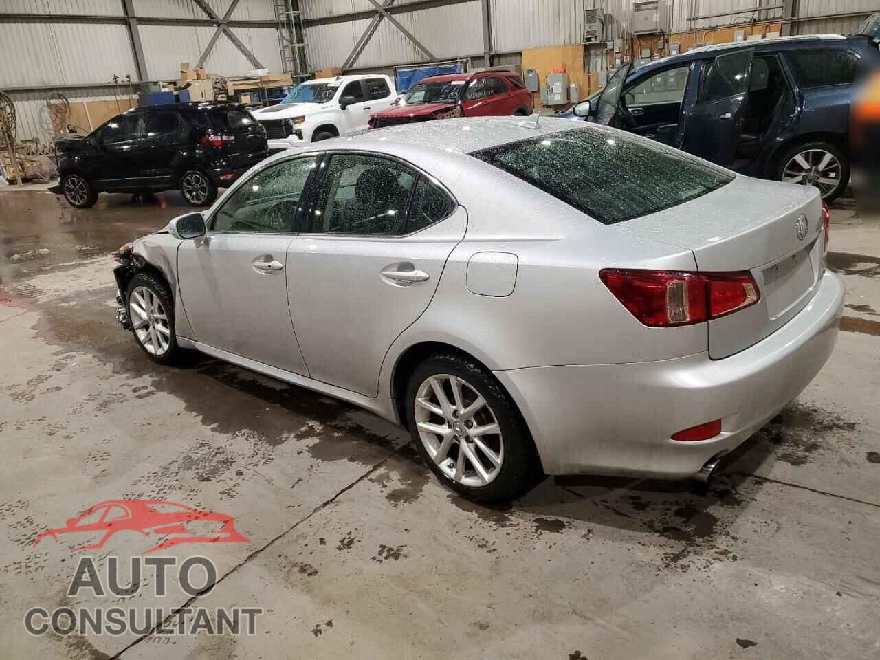 LEXUS IS 2011 - JTHCF5C25B5049334