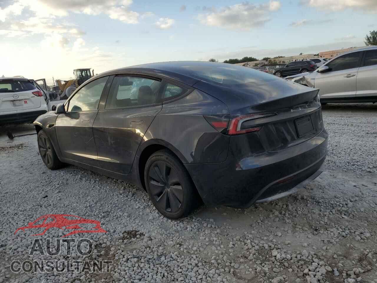 TESLA MODEL 3 2024 - 5YJ3E1EB5RF849666