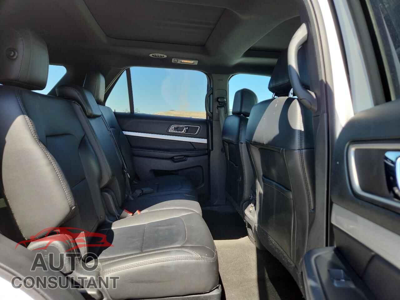 FORD EXPLORER 2017 - 1FM5K8D8XHGD54668