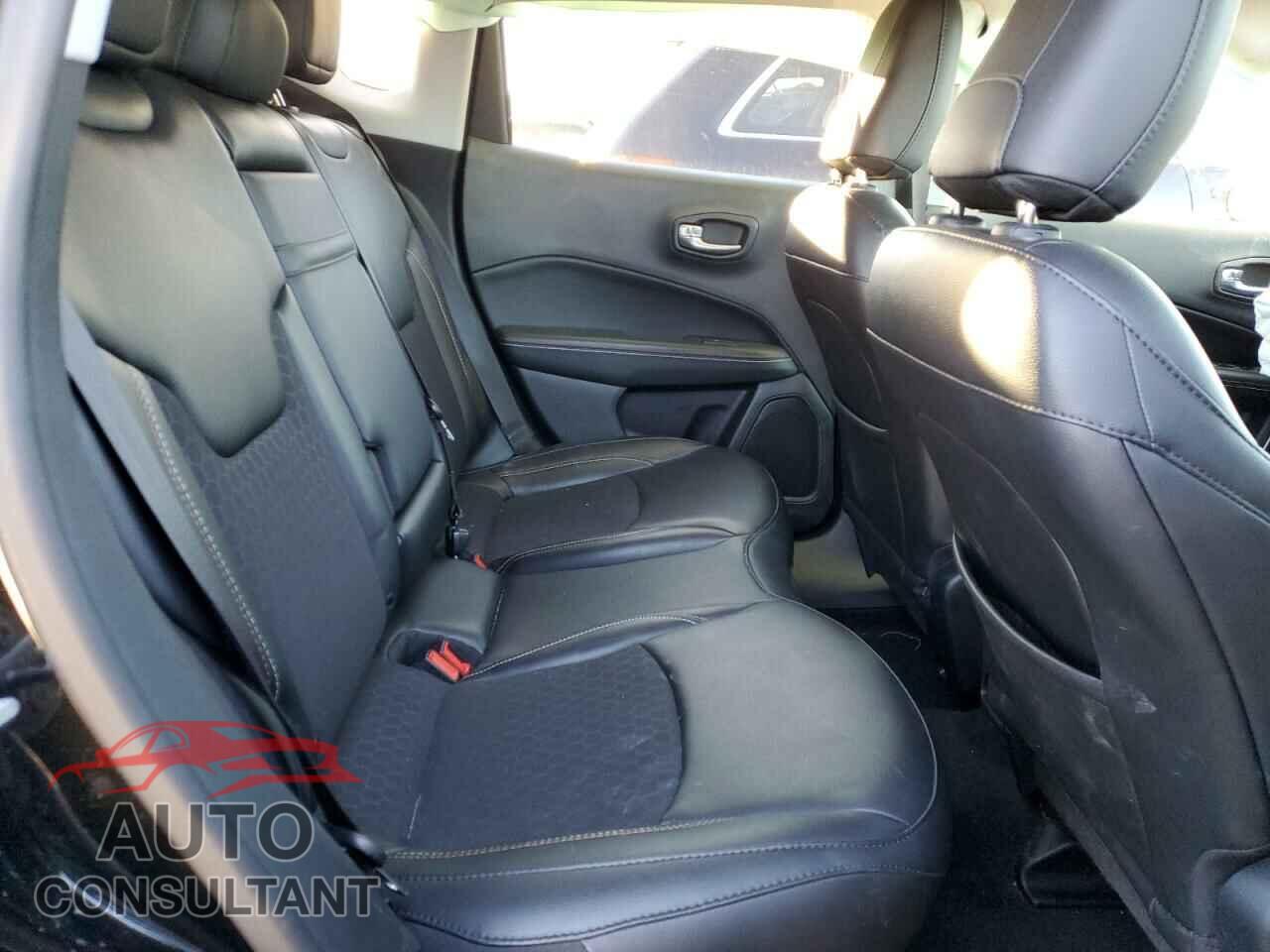 JEEP COMPASS 2019 - 3C4NJDBB9KT696274