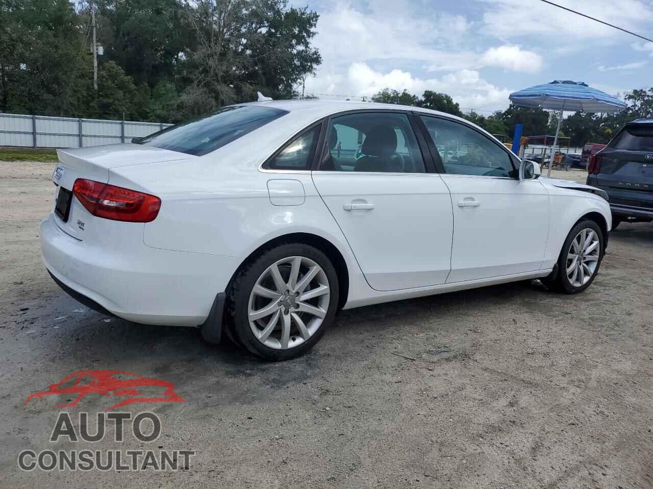 AUDI A4 2013 - WAUFFAFL3DN006087