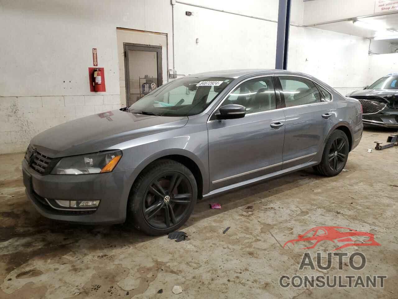 VOLKSWAGEN PASSAT 2013 - 1VWCN7A33DC054197