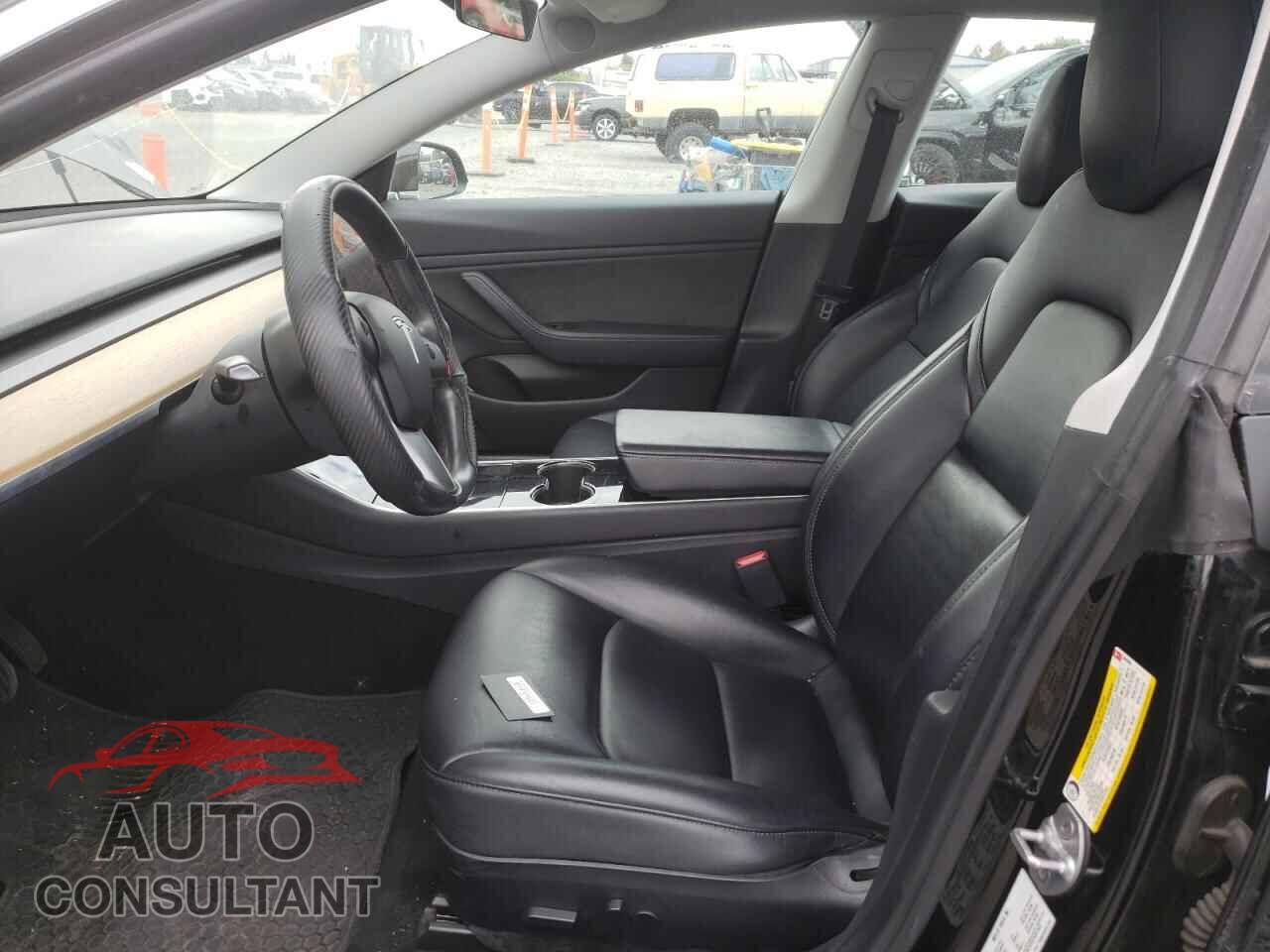 TESLA MODEL 3 2019 - 5YJ3E1EA5KF304399