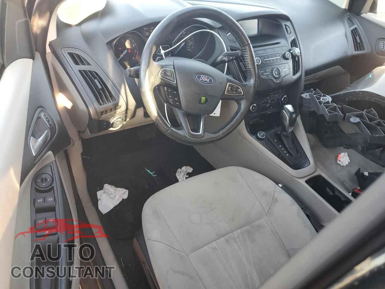 FORD FOCUS 2015 - 1FADP3K28FL239807