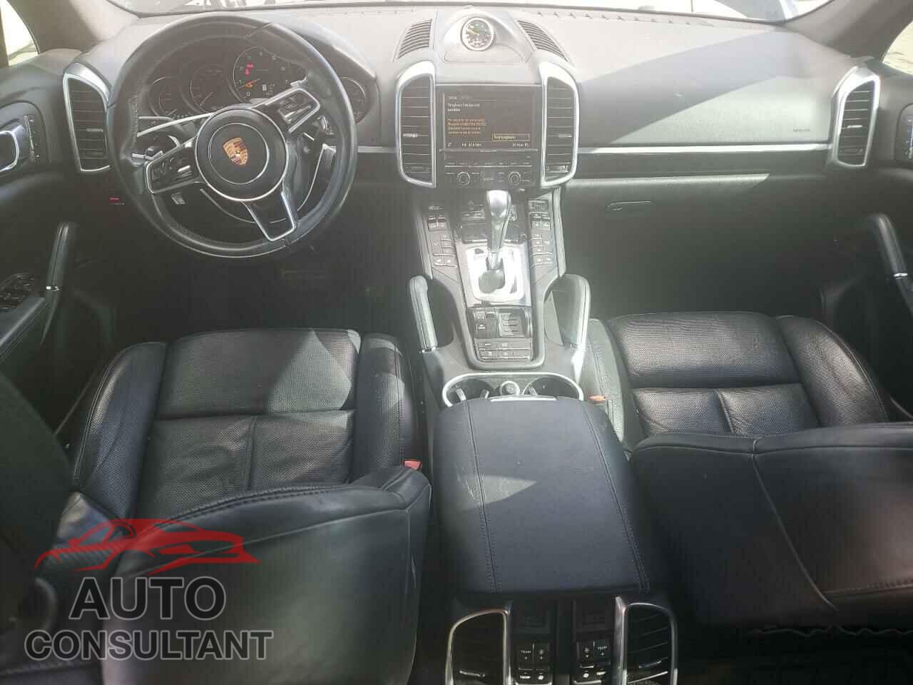 PORSCHE CAYENNE 2016 - WP1AA2A26GLA08673