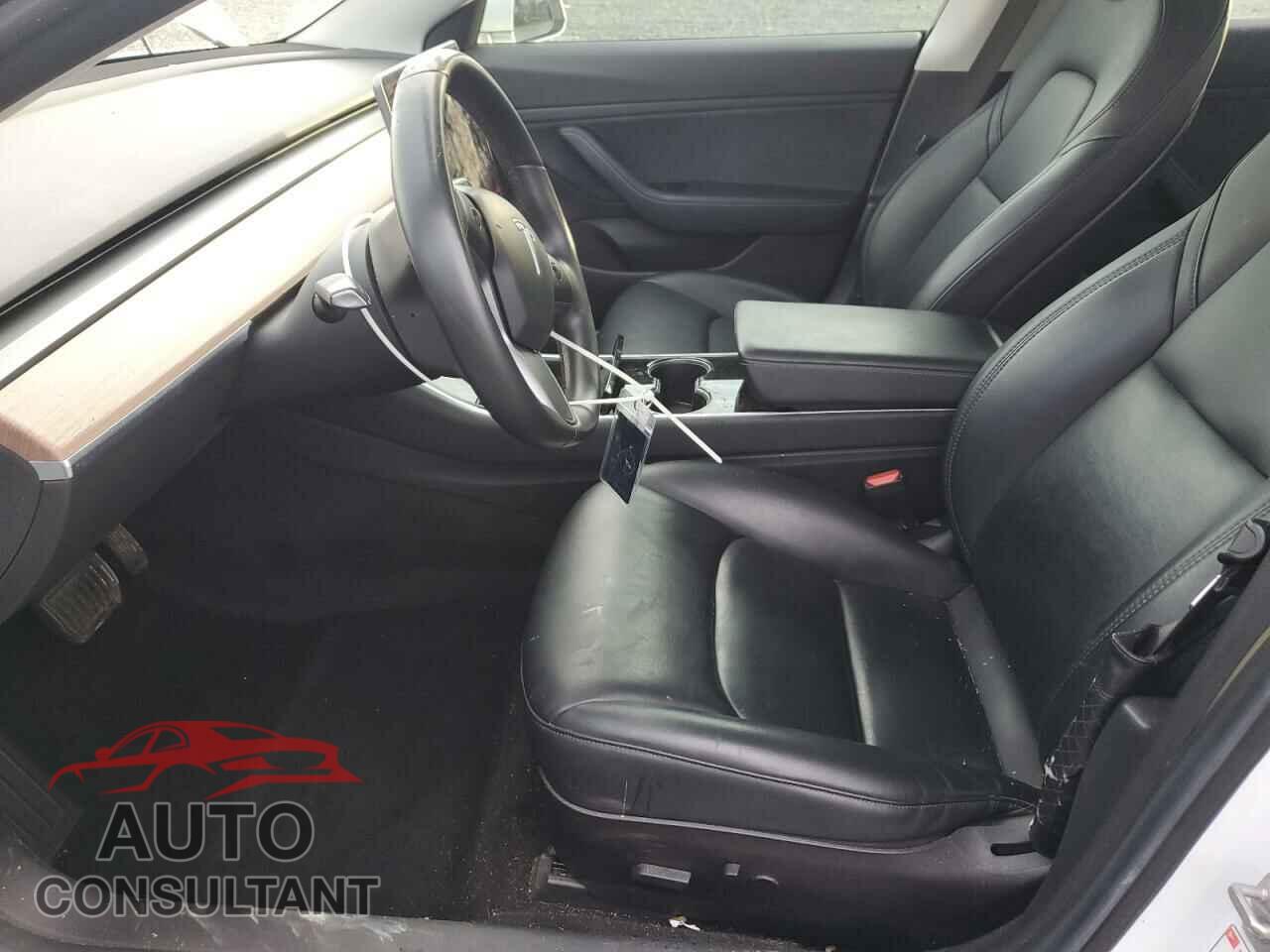 TESLA MODEL 3 2018 - 5YJ3E1EA5JF017384