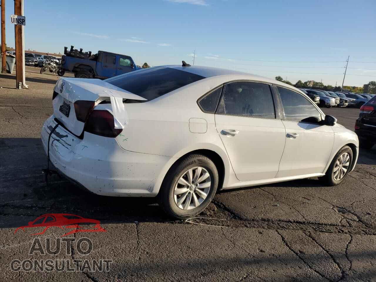VOLKSWAGEN PASSAT 2014 - 1VWAH7A35EC010640