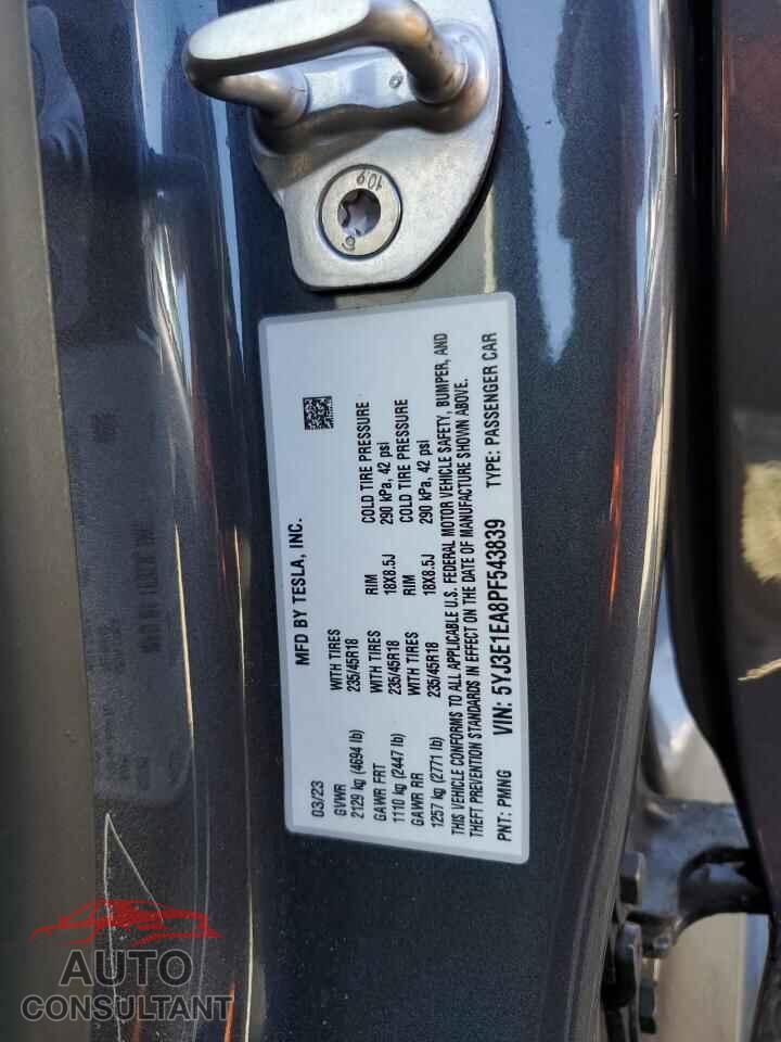 TESLA MODEL 3 2023 - 5YJ3E1EA8PF543839