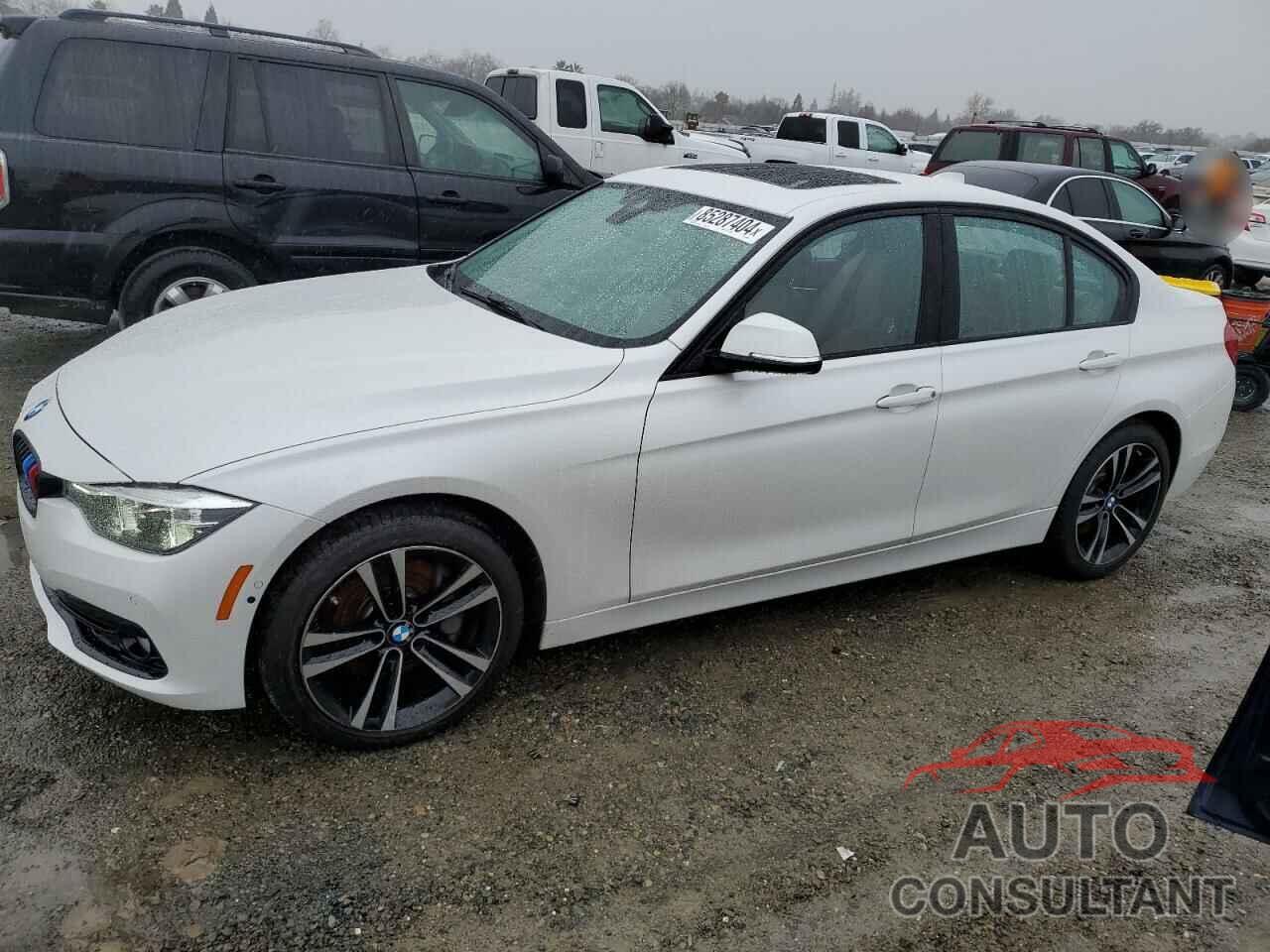 BMW 3 SERIES 2018 - WBA8B3G54JNU82988