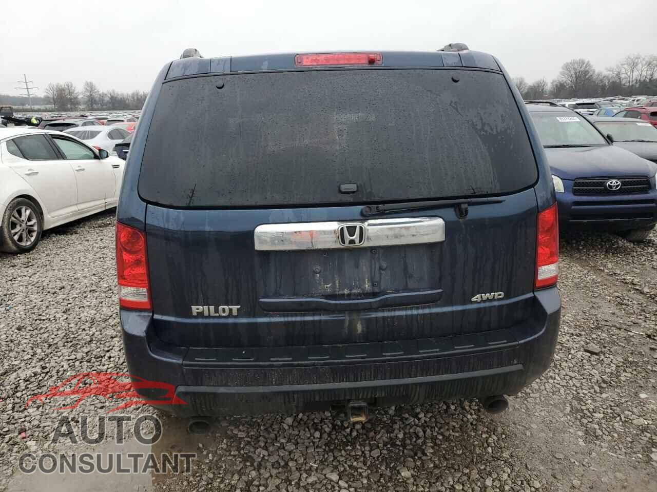 HONDA PILOT 2011 - 5FNYF4H69BB045301
