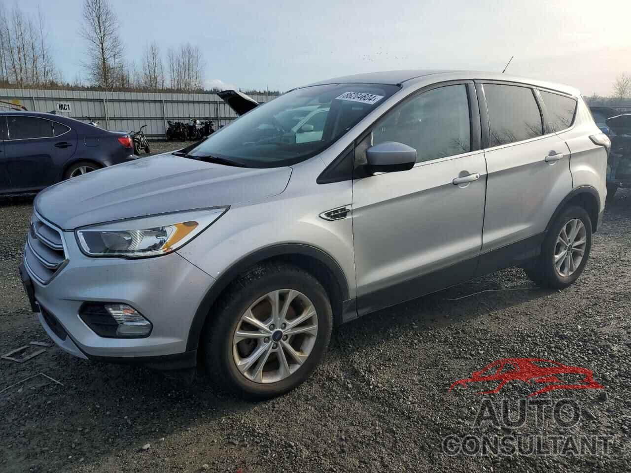 FORD ESCAPE 2017 - 1FMCU9G96HUA24202