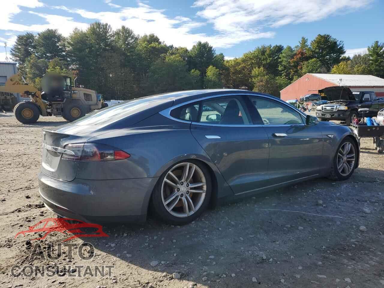 TESLA MODEL S 2012 - 5YJSA1DN5CFP03245