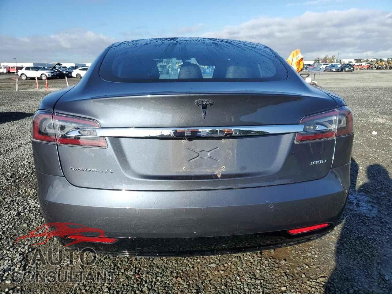 TESLA MODEL S 2018 - 5YJSA1E26JF258130