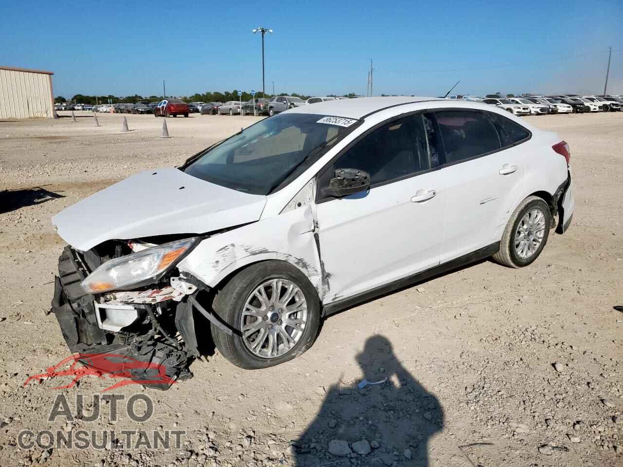 FORD FOCUS 2012 - 1FAHP3F25CL395326