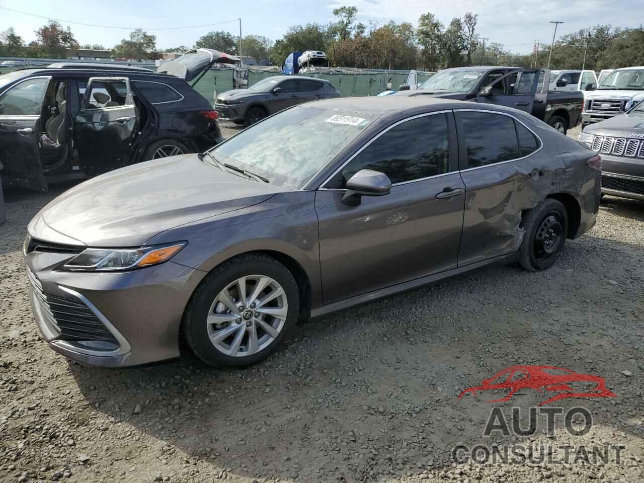 TOYOTA CAMRY 2022 - 4T1C11AK7NU657728