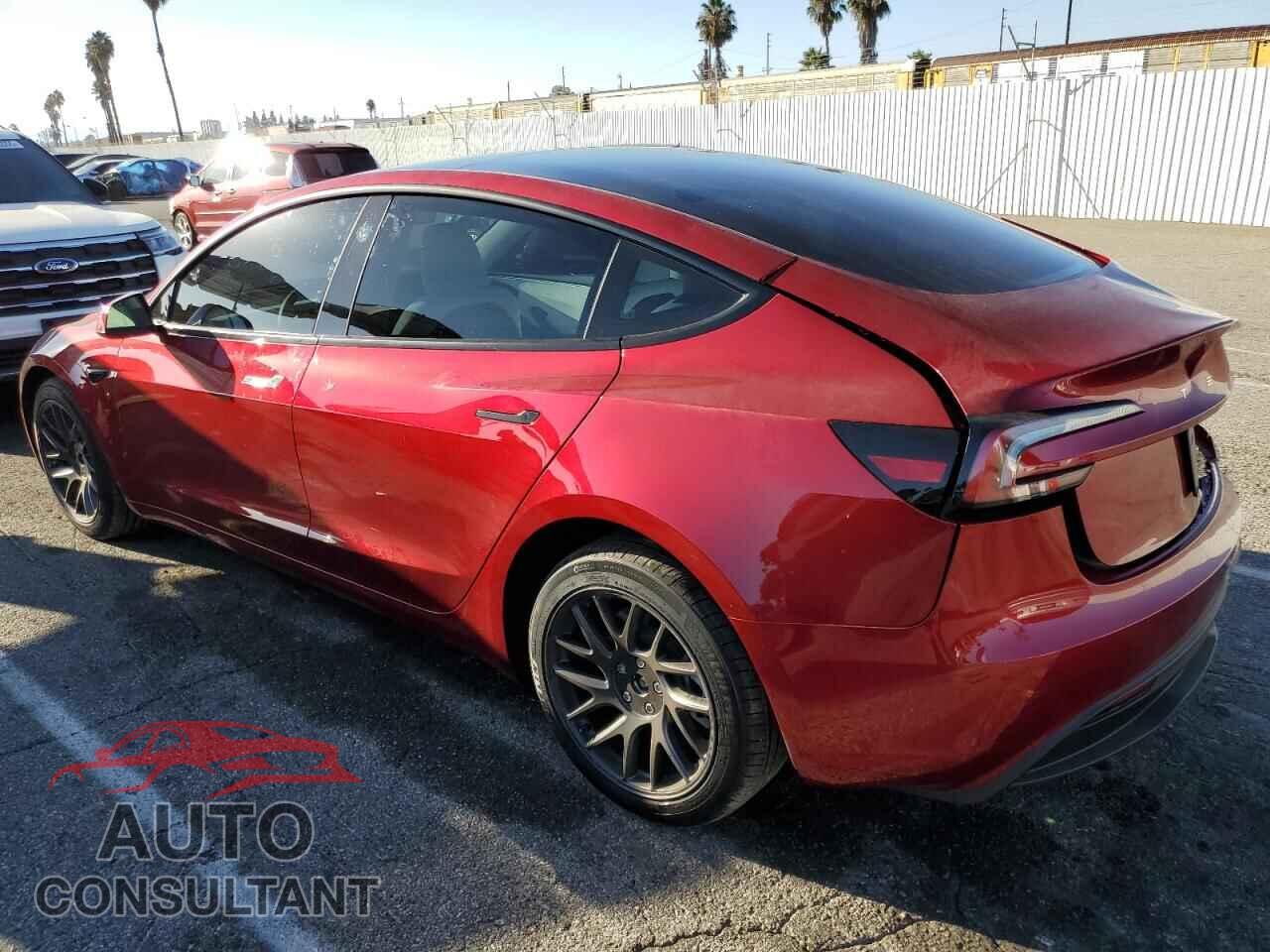 TESLA MODEL 3 2025 - 5YJ3E1EA4SF924032