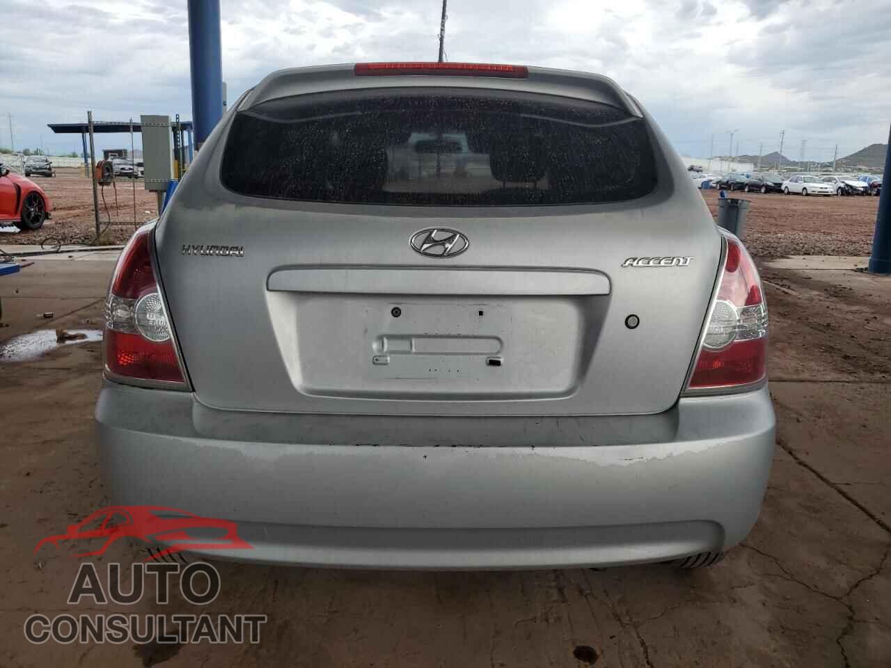 HYUNDAI ACCENT 2009 - KMHCM36C59U138557