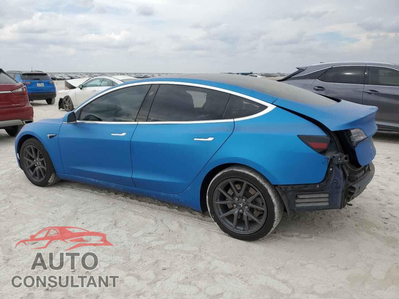 TESLA MODEL 3 2018 - 5YJ3E1EA5JF076791